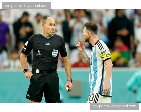 西甲裁判委员会公布四月VAR裁判轮值名单，焦点战将由拉奥斯团队执法